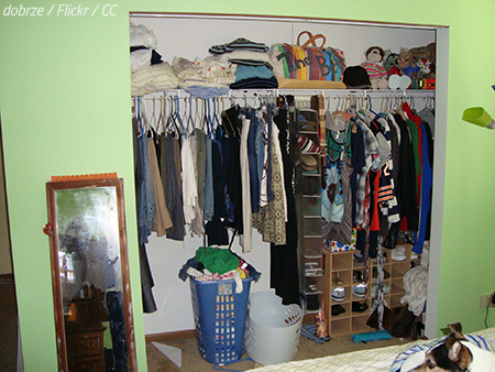 The best way to pack hangers