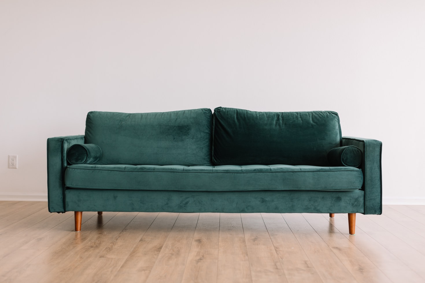 Cheapest Way to Move Furniture Long Distance? Bellhop Blog