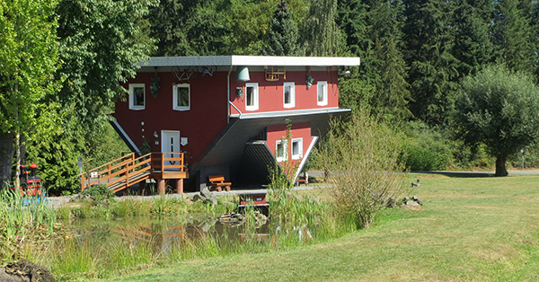 How to Downsize Your Home When Moving: 10 Downsizing Steps