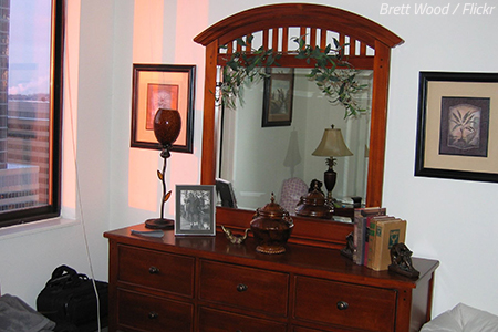 How to pack a dresser for moving