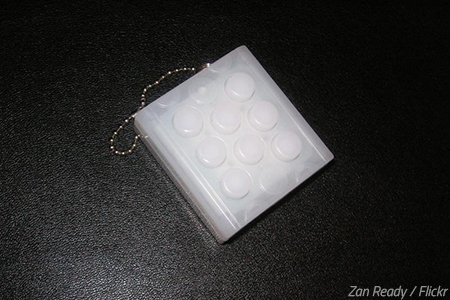 How to pack fragile items without bubble wrap