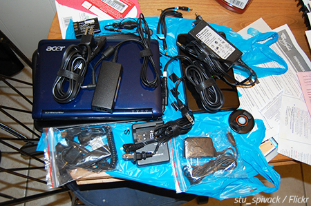 Things to keep with you on Moving day