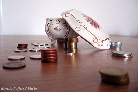 How much does it cost to rent a storage unit?