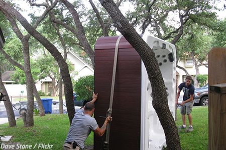 How to move a hot tub with a dolly