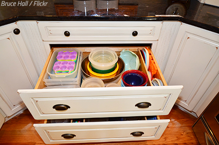 How to wrap dressers for moving