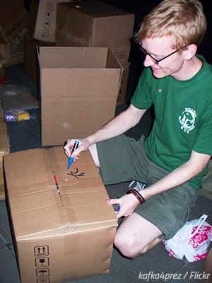 How many moving boxes per room?