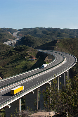Differences between a moving broker and a mover