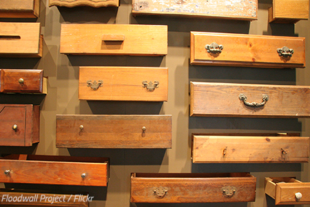 How to pack drawers when moving house