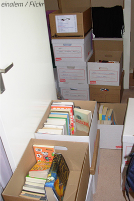 How to pack heavy books when moving