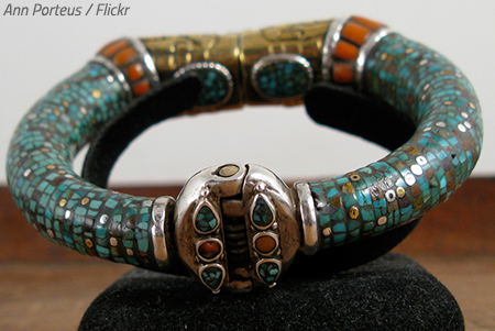 How to pack jewelry for a move