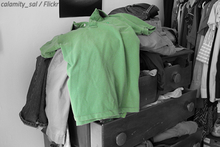 How to pack clothes in moving boxes
