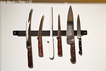 Packing knives for moving