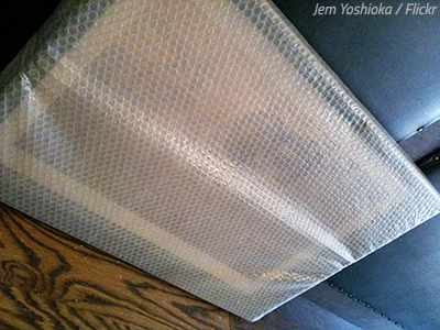 Pack pictures and paintings in bubble wrap