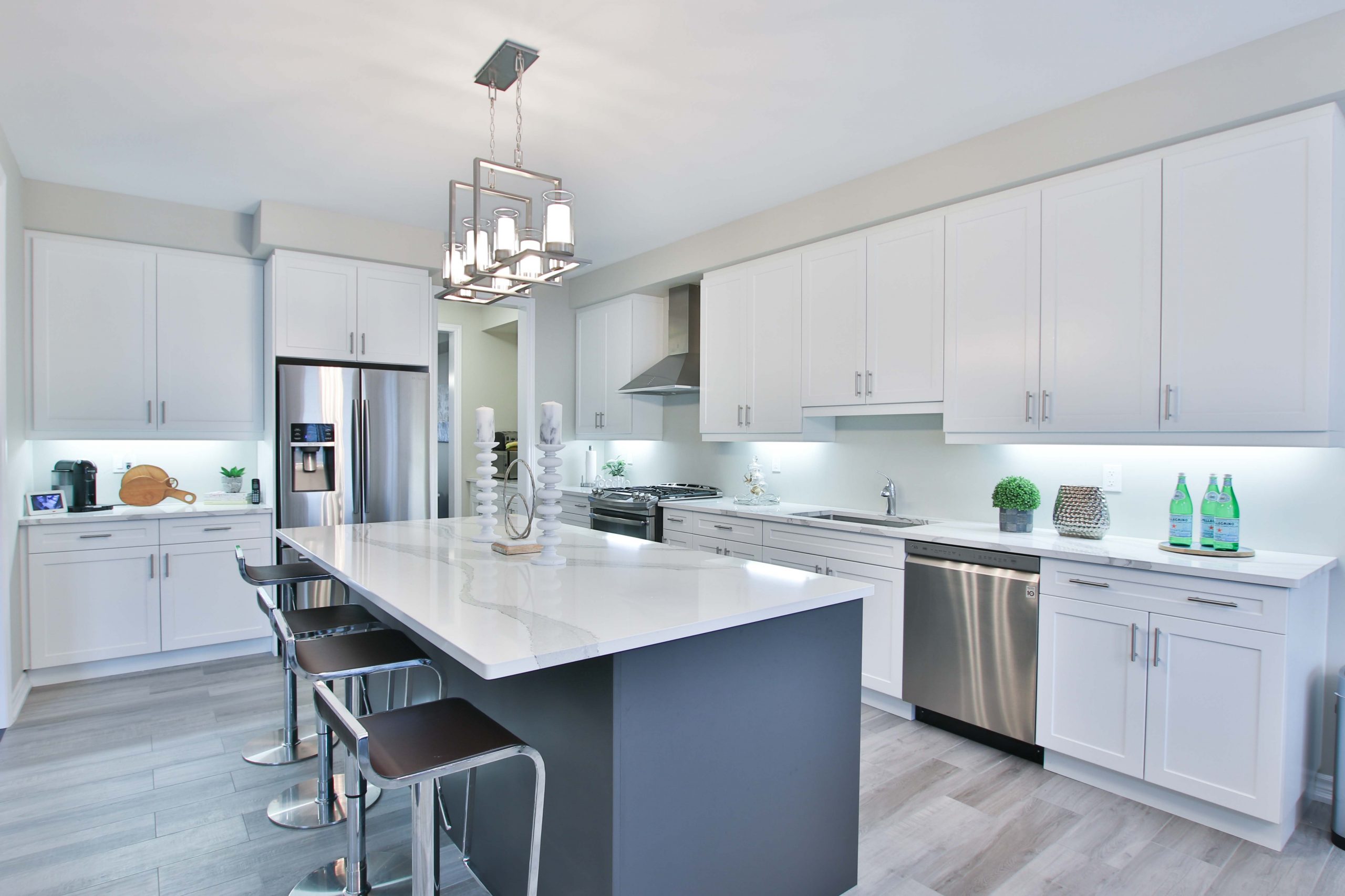 A clean and maintained kitchen