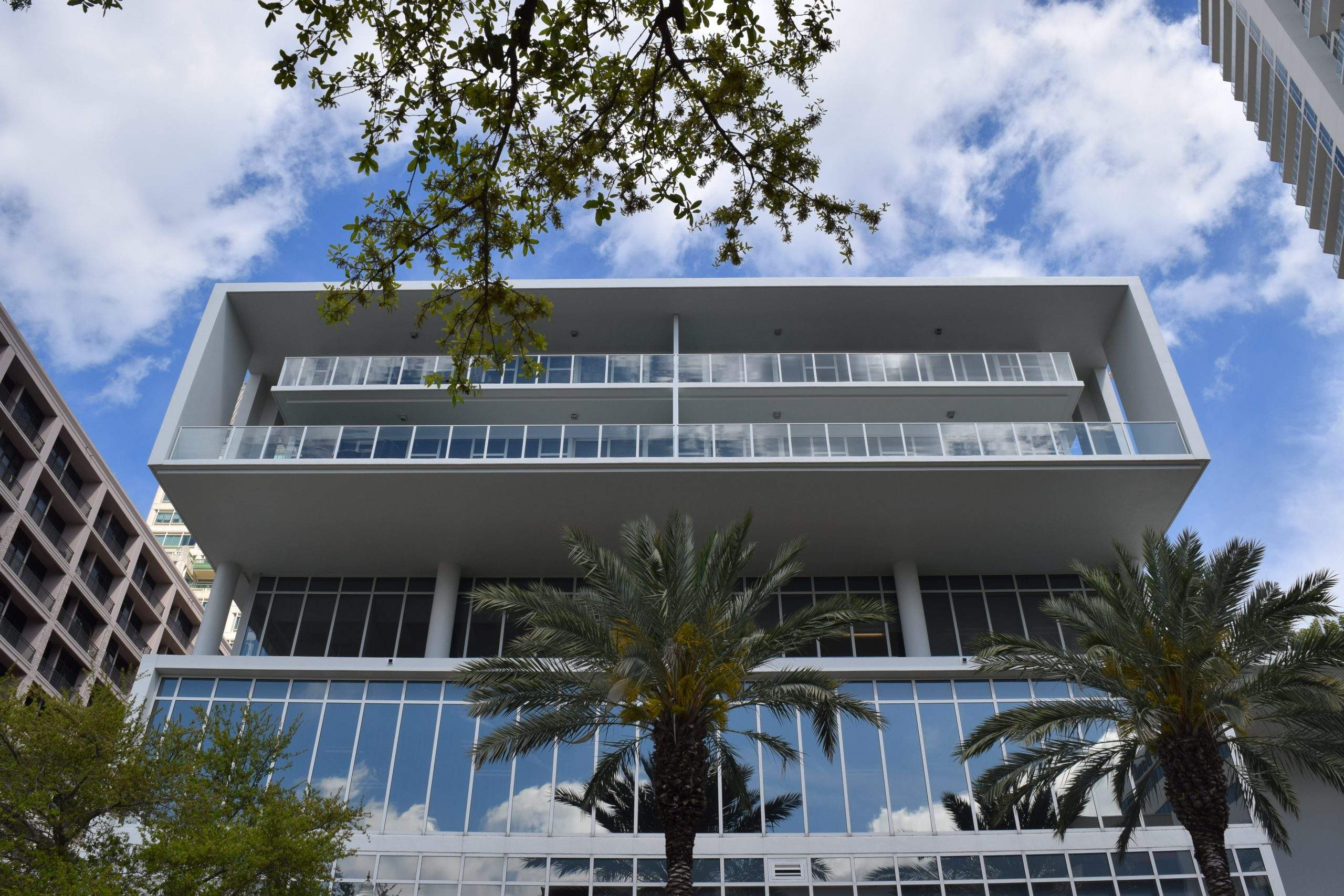 Modernist home in St. Petersburg, Florida