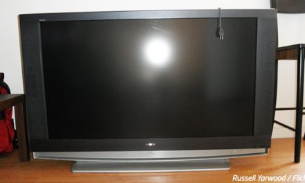 How to Pack a TV for Moving: Professional TV Packing Tips