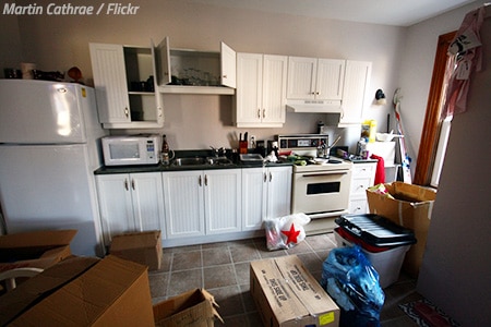 How to unpack the kitchen after moving