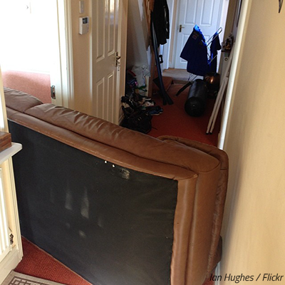 How to protect walls when moving
