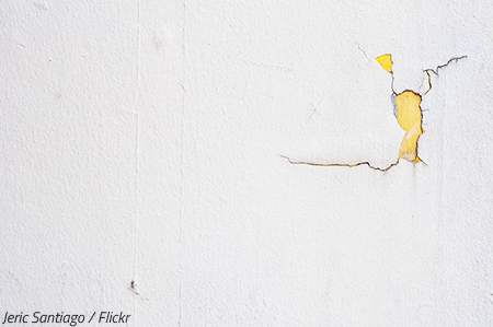 How to protect your walls when moving furniture
